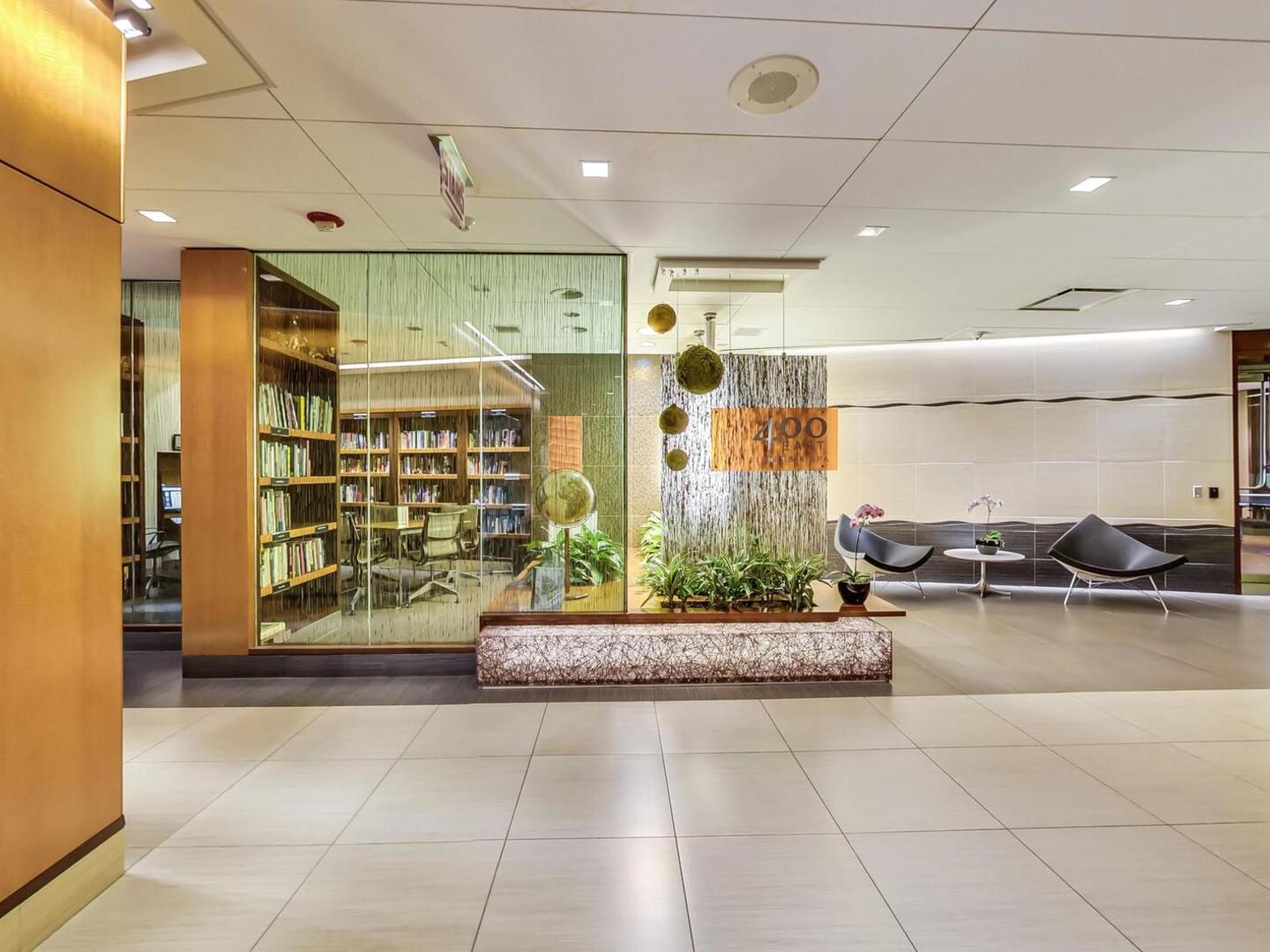 400 E RANDOLPH St #1804 Chicago, IL 60601