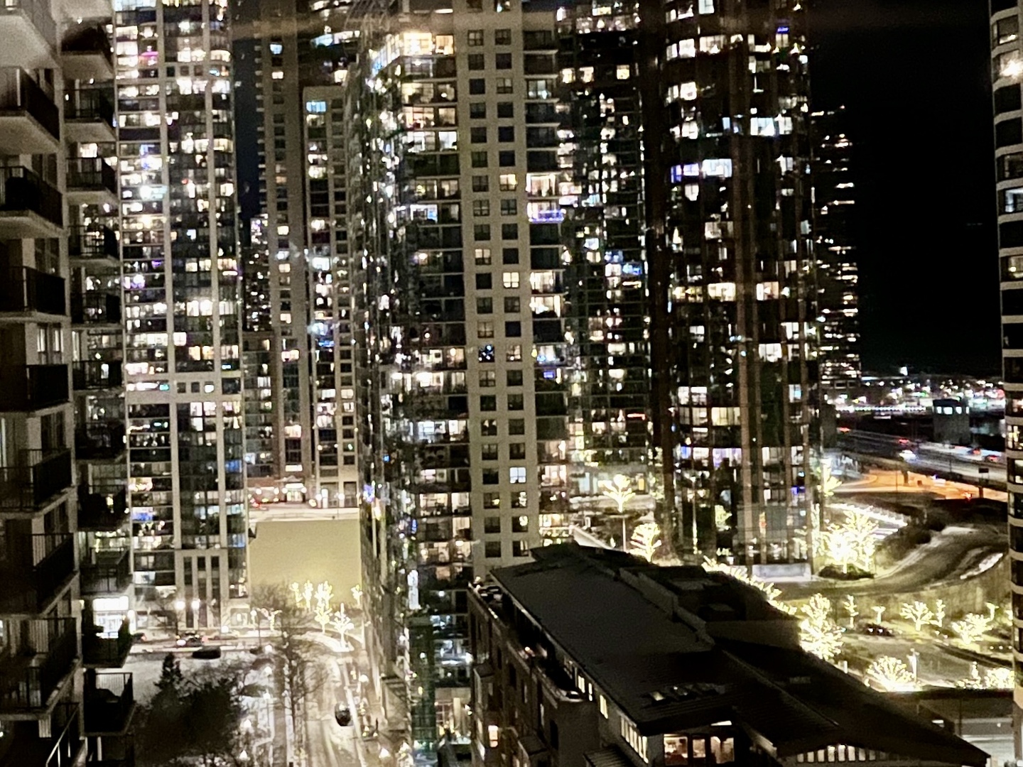 400 E RANDOLPH St #1804 Chicago, IL 60601