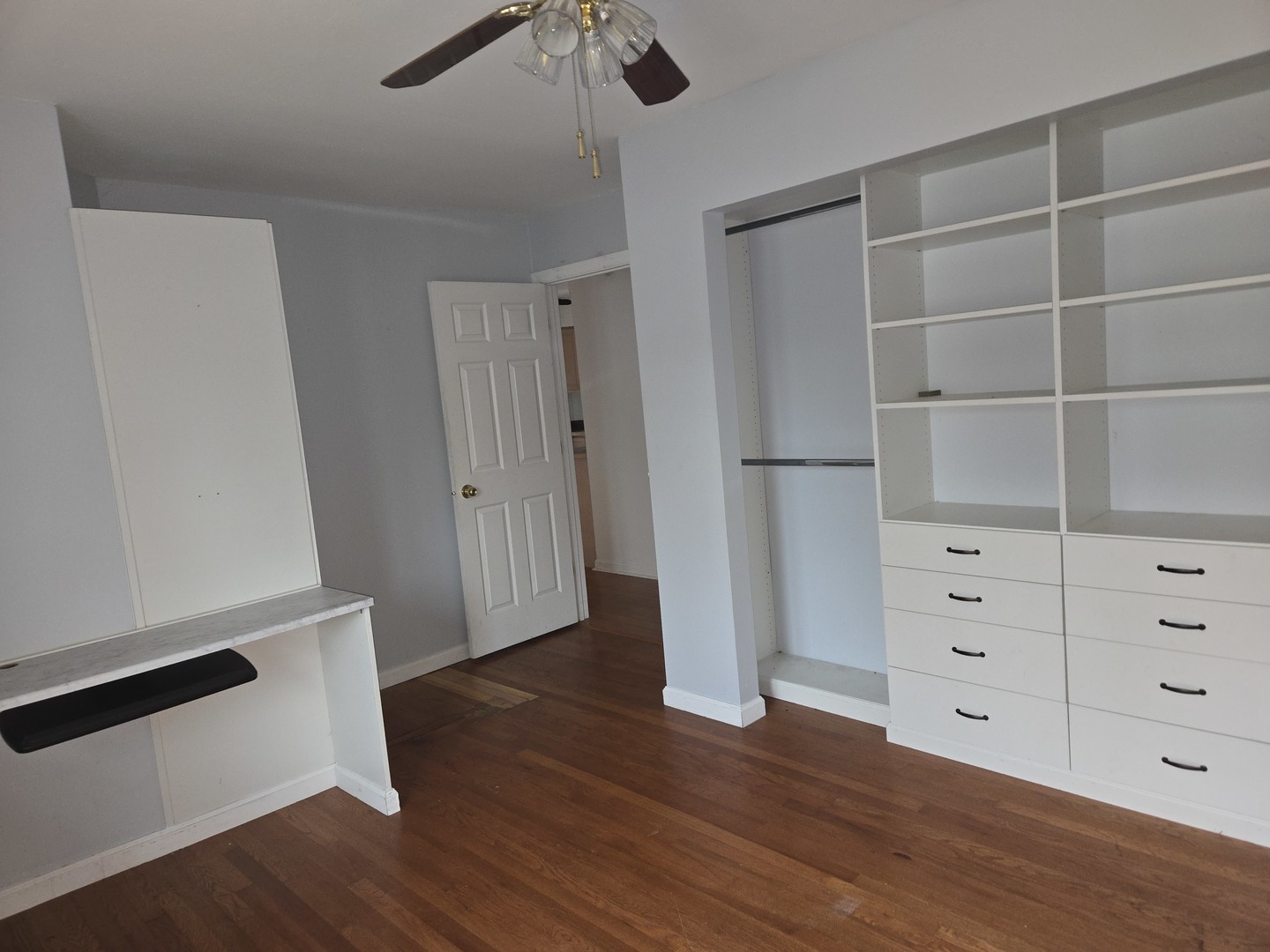 6108 Birmingham St Chicago Ridge, IL 60415