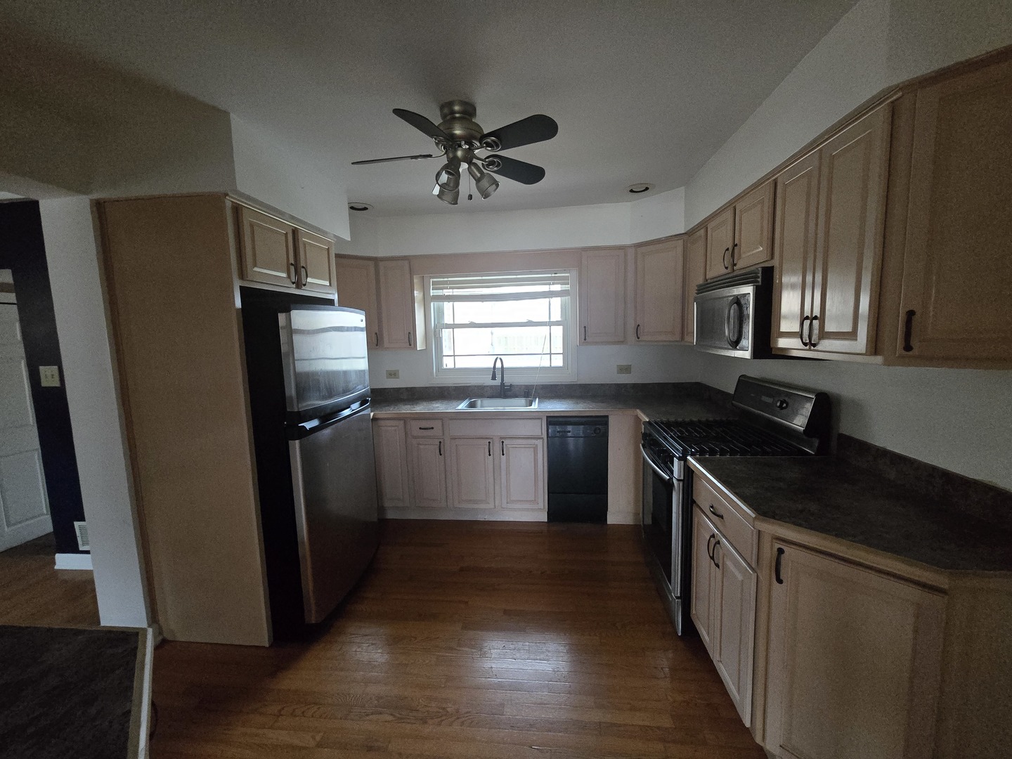 6108 Birmingham St Chicago Ridge, IL 60415