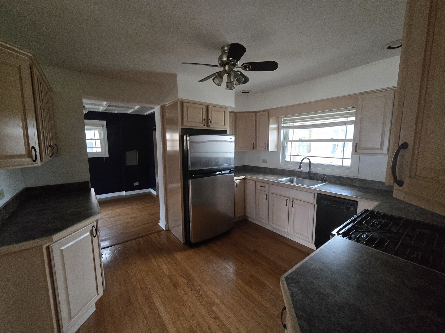 6108 Birmingham St Chicago Ridge, IL 60415