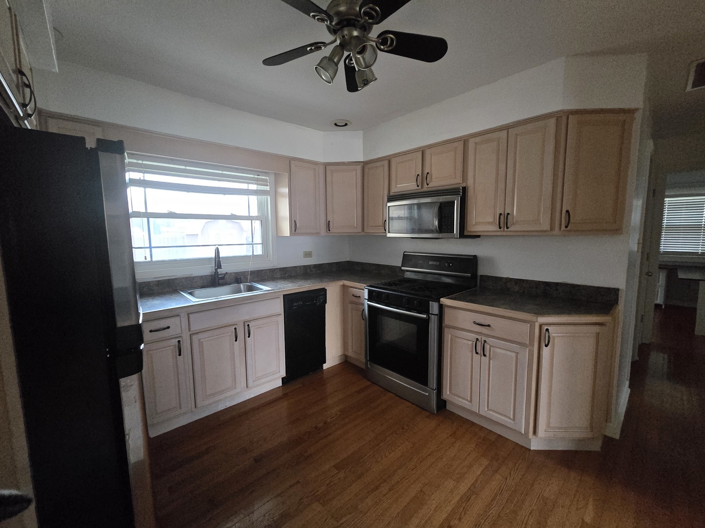 6108 Birmingham St Chicago Ridge, IL 60415