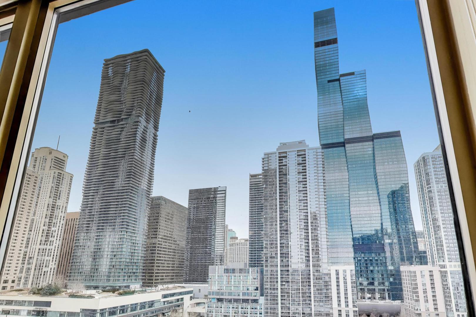 360 E Randolph St #1007 Chicago, IL 60601