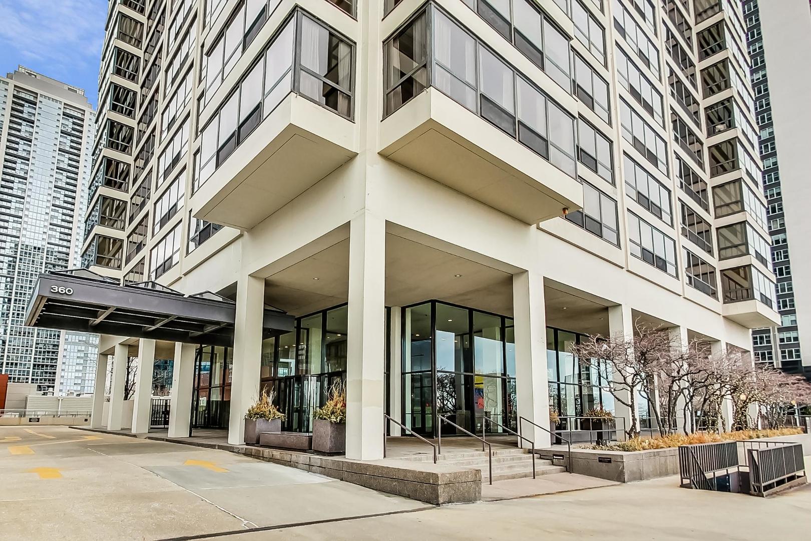 360 E Randolph St #1007 Chicago, IL 60601
