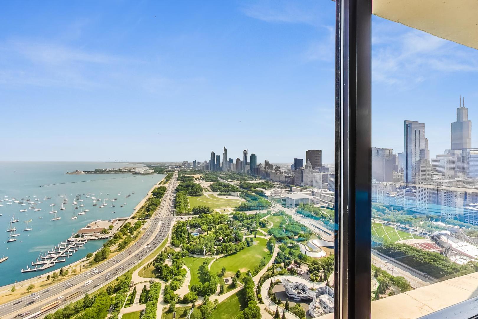 360 E Randolph St #1007 Chicago, IL 60601