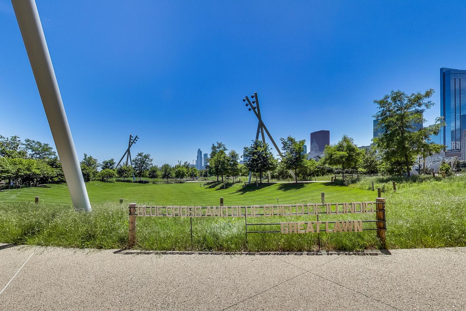 360 E Randolph St #1007 Chicago, IL 60601