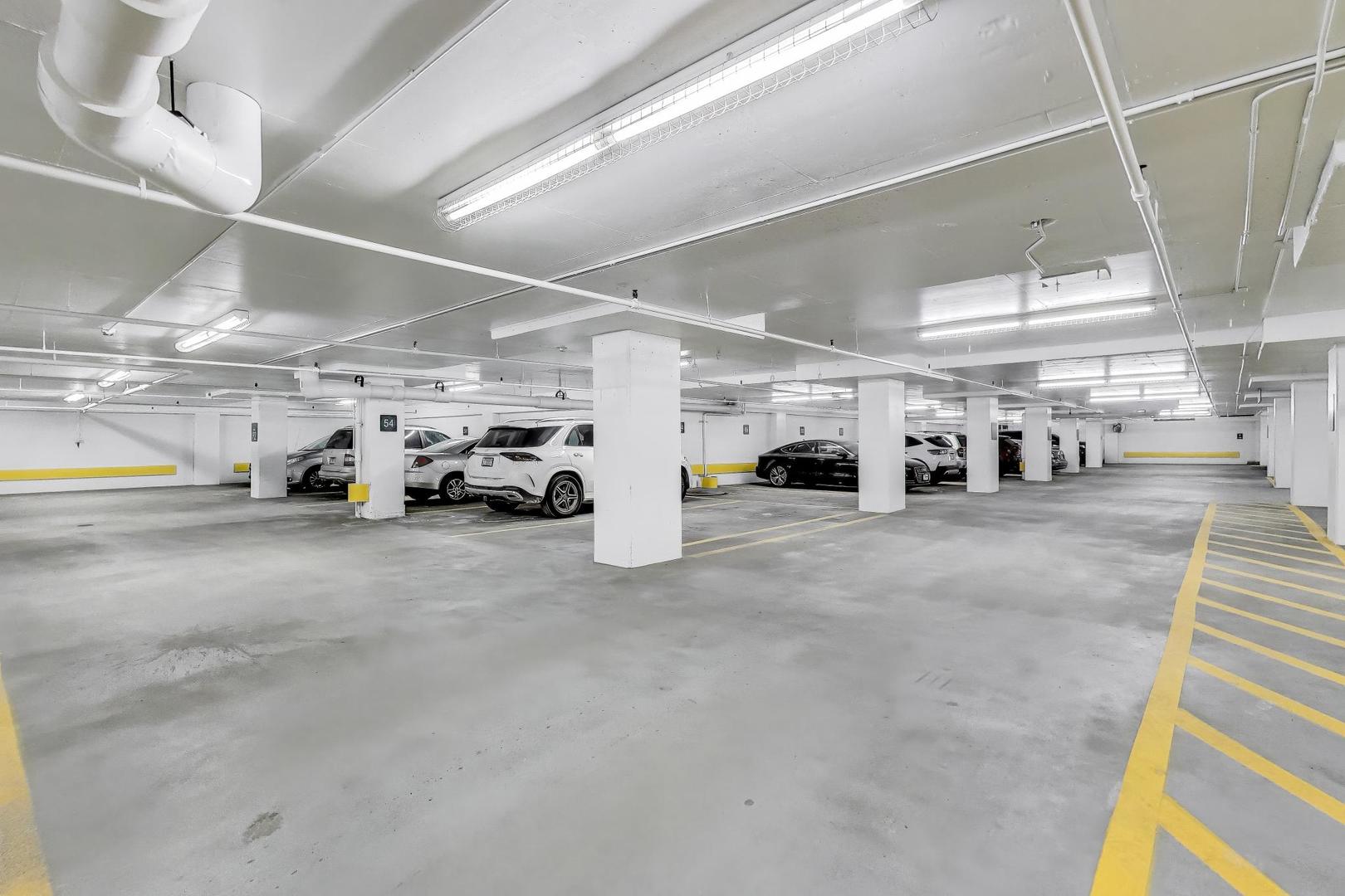 360 E Randolph St #1007 Chicago, IL 60601