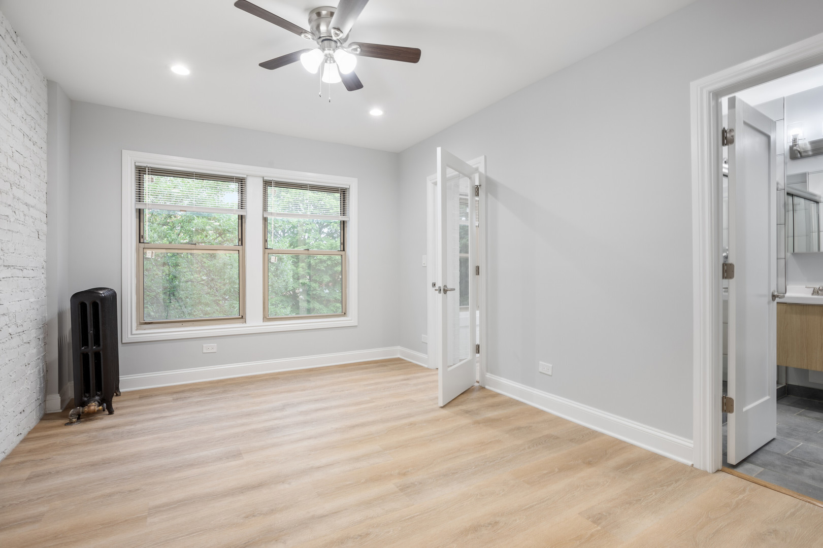 1635 W Chase Ave #2M Chicago, IL 60626