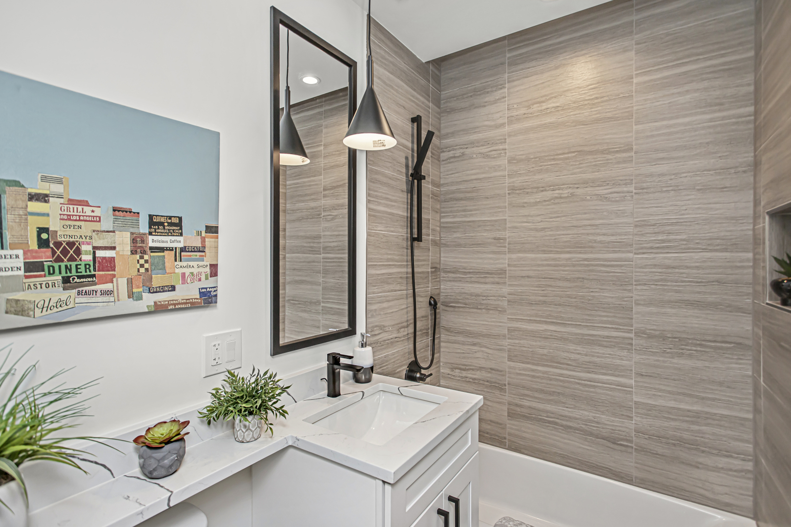 6526 S Ingleside Ave #2N Chicago, IL 60637