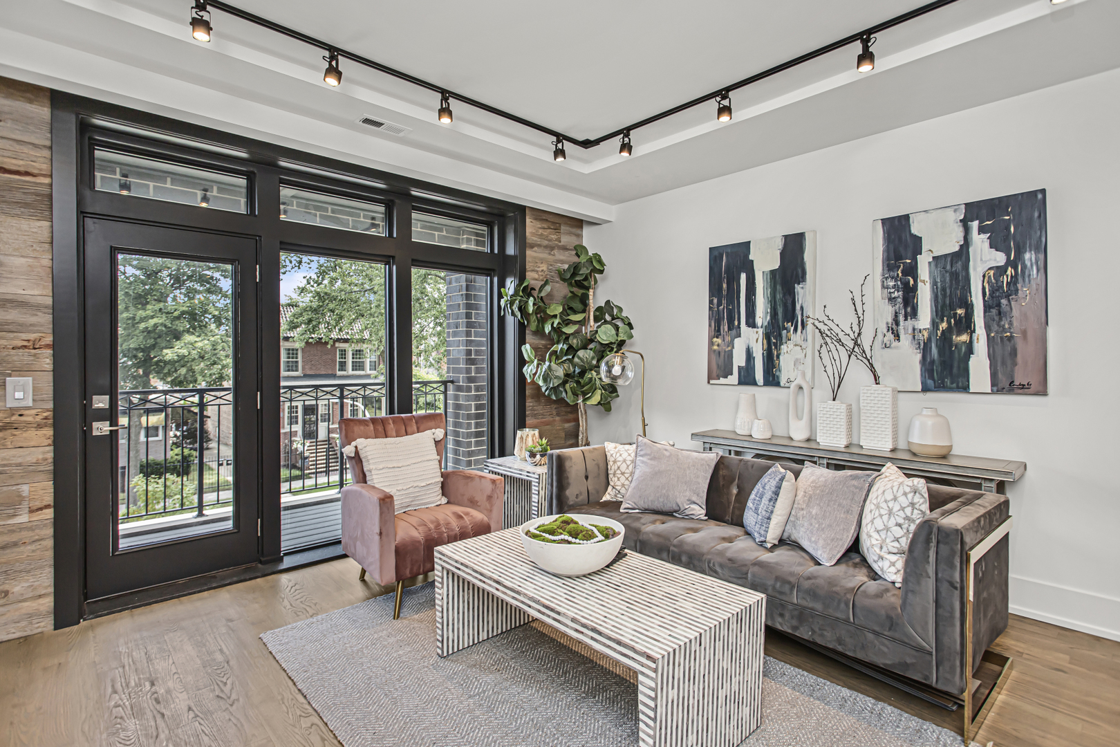 6526 S Ingleside Ave #2N Chicago, IL 60637