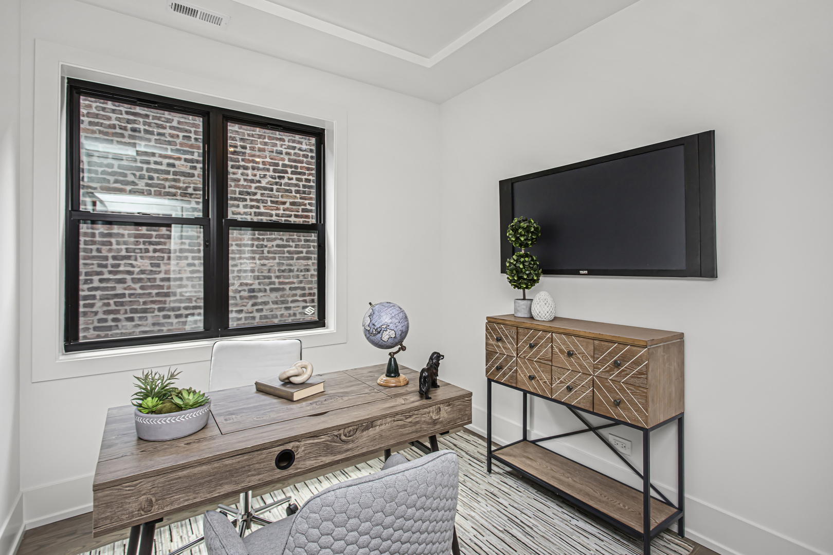 6526 S Ingleside Ave #2N Chicago, IL 60637