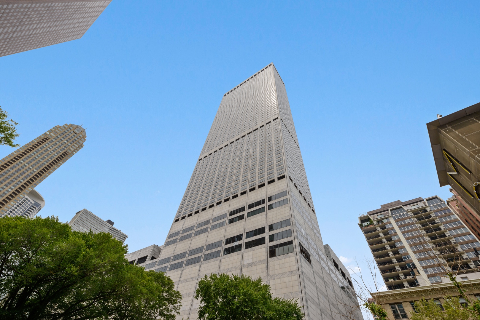 180 E PEARSON St #3504