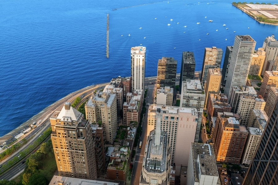 132 E Delaware Pl #6502 Chicago, IL 60611