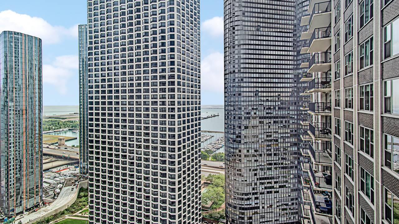 400 E RANDOLPH St #3321 Chicago, IL 60601