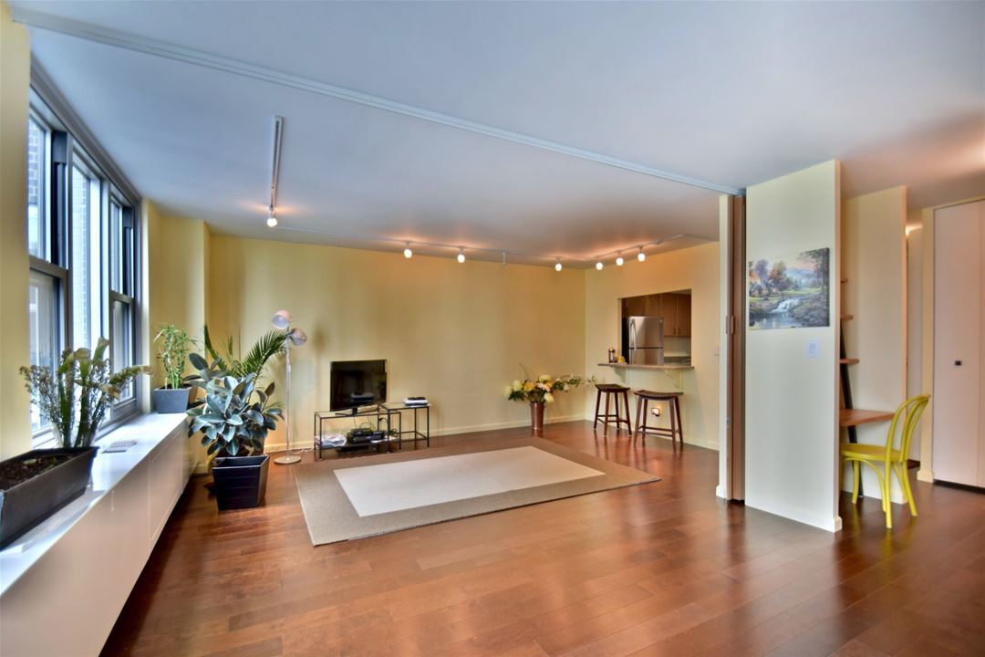 400 E RANDOLPH St #3321 Chicago, IL 60601