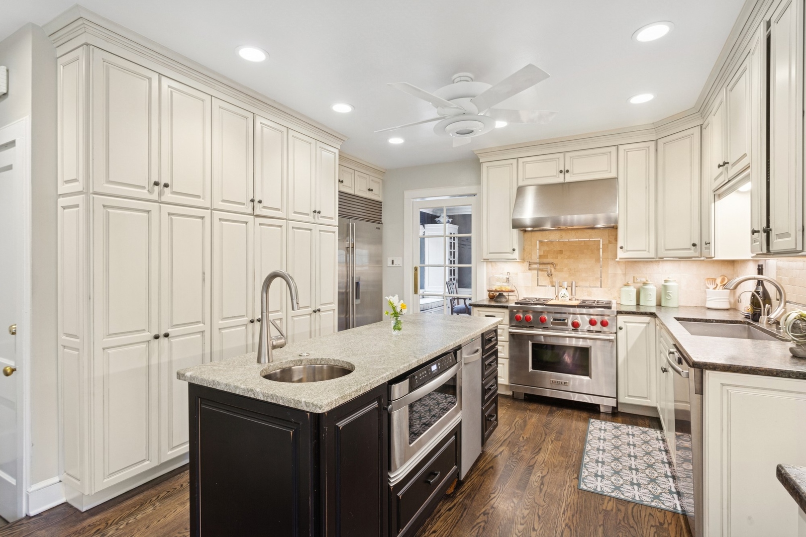 2951 Colfax St Evanston, IL 60201