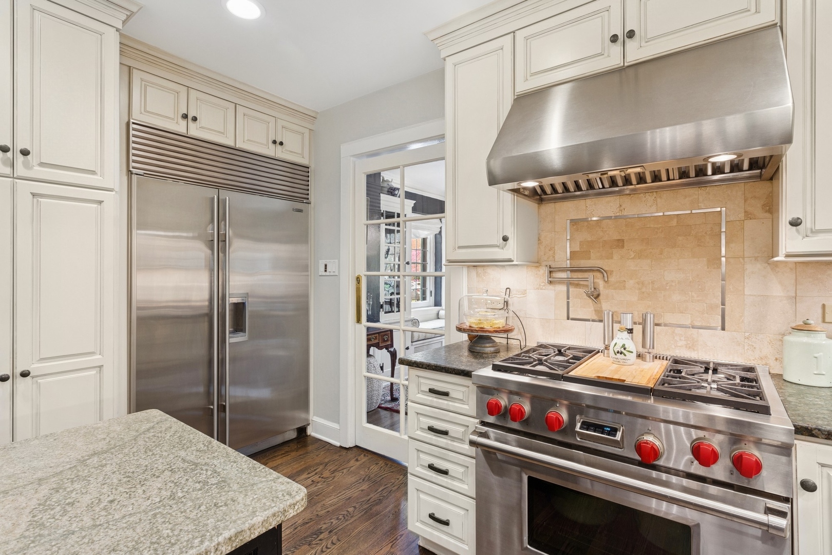 2951 Colfax St Evanston, IL 60201