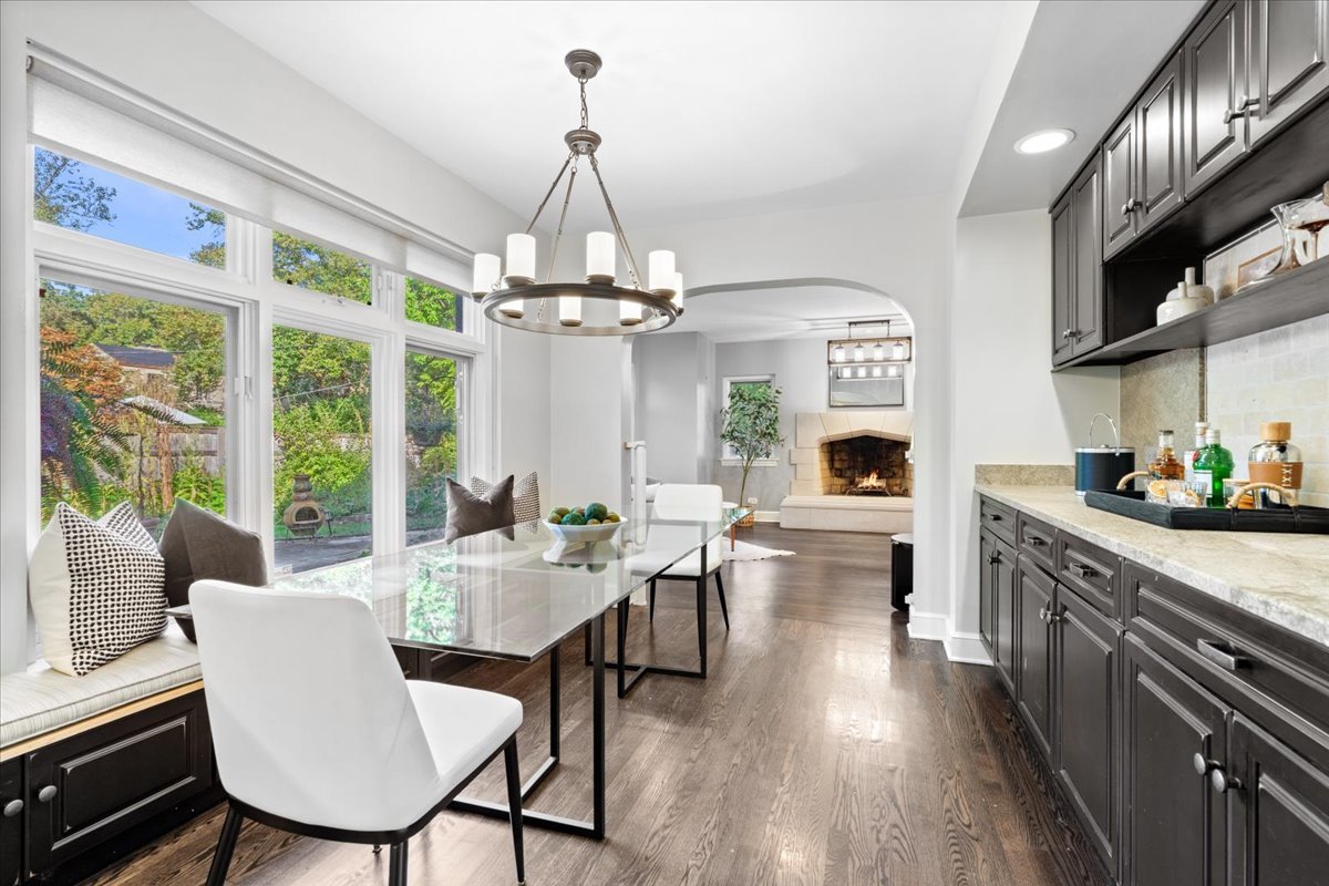 2951 Colfax St Evanston, IL 60201