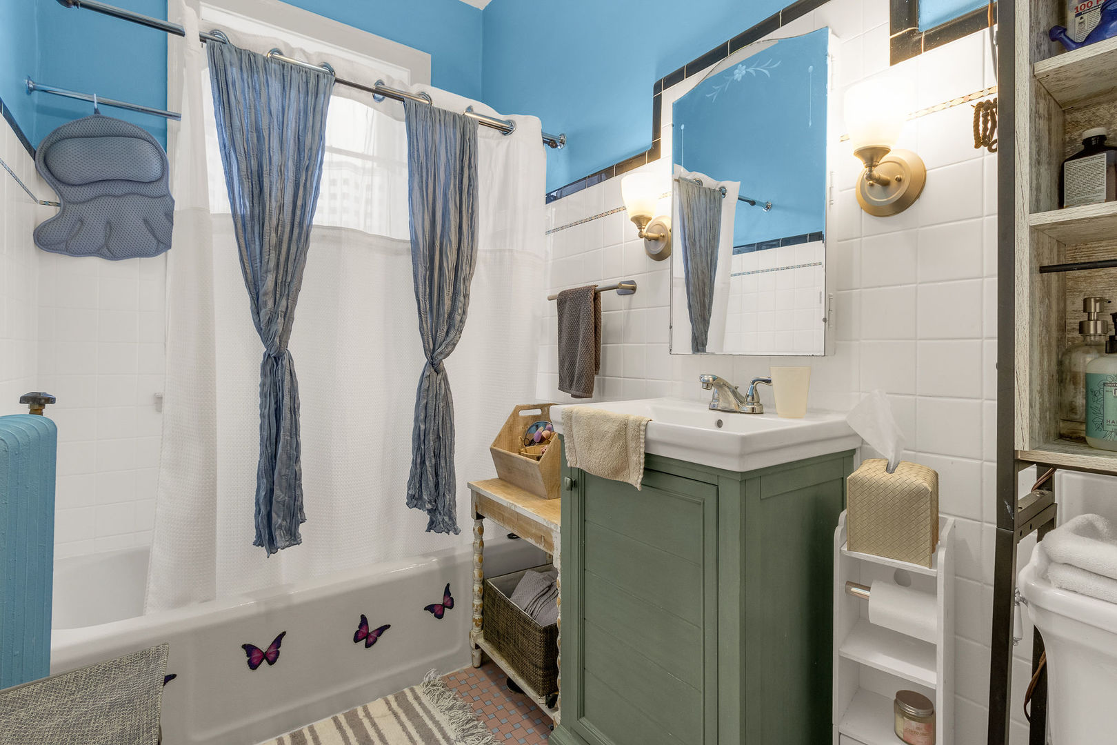 1042 Washington Blvd #3W Oak Park, IL 60302