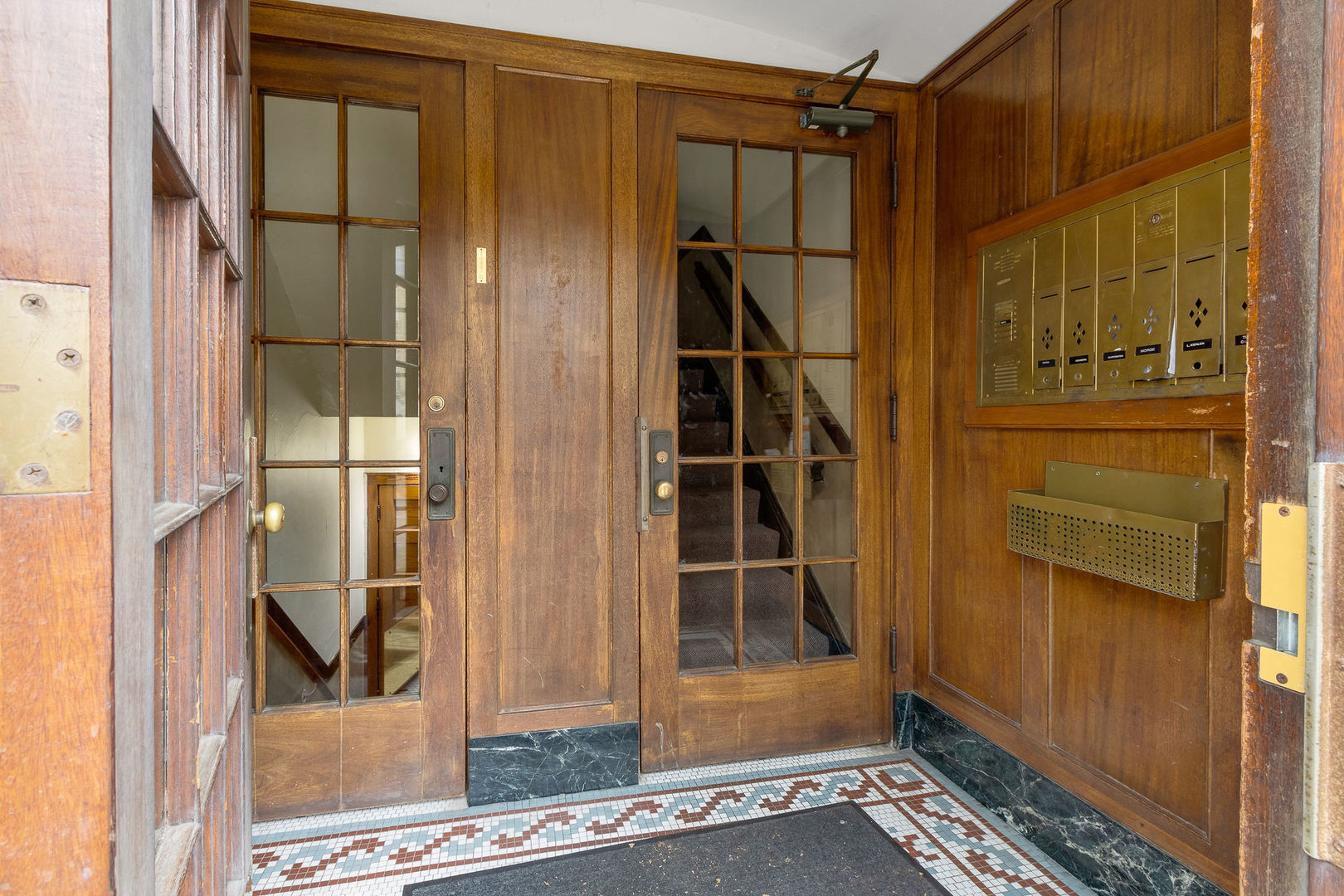 1042 Washington Blvd #3W Oak Park, IL 60302