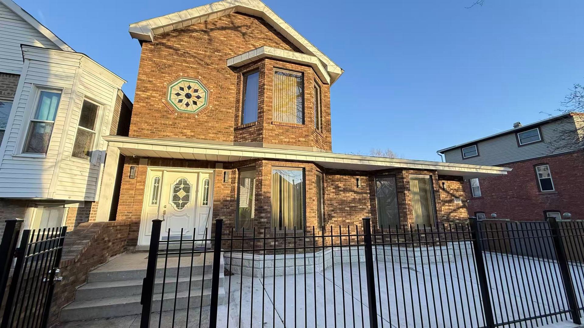 3017 S Canal St Chicago, IL 60616