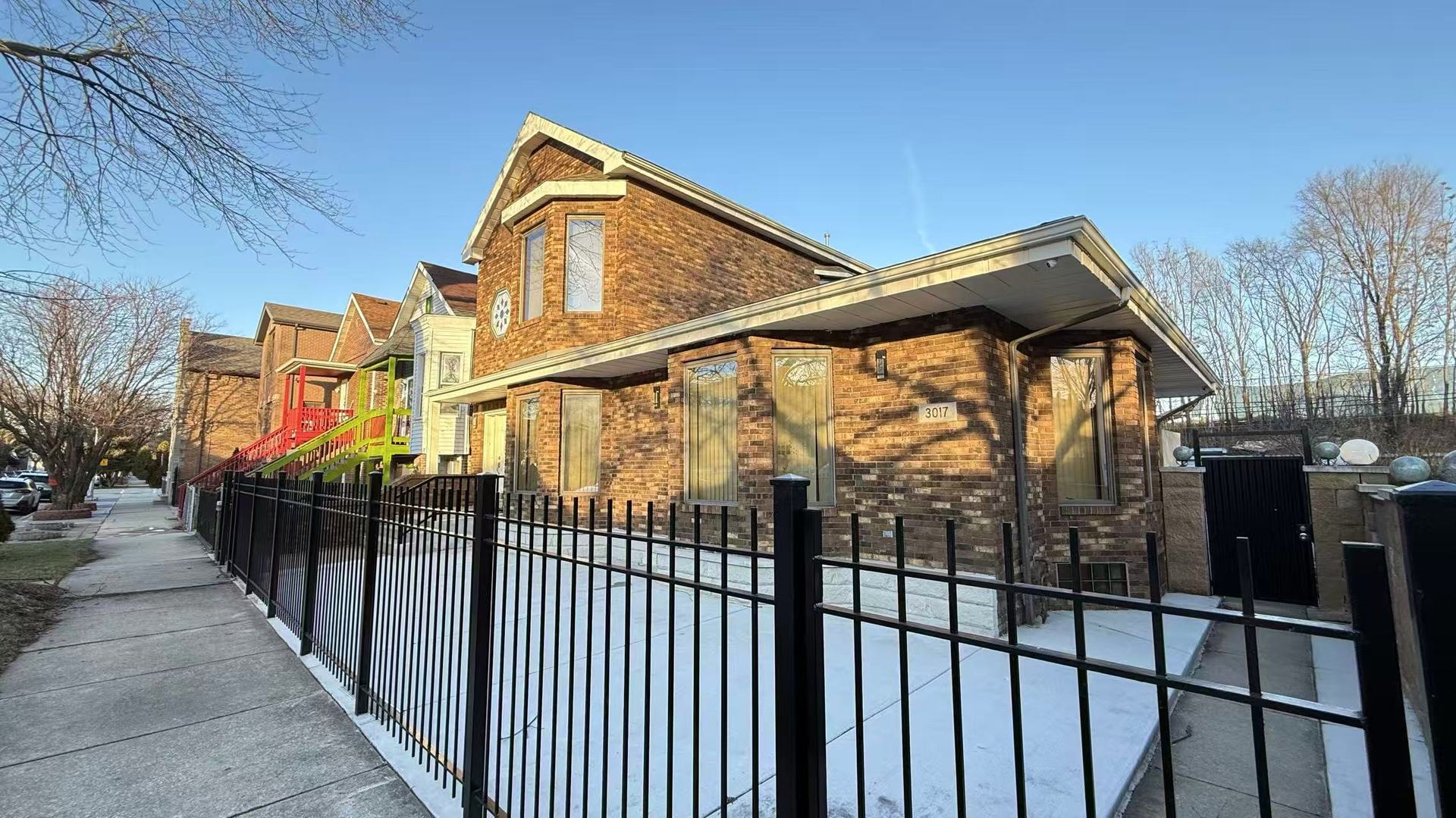 3017 S Canal St Chicago, IL 60616