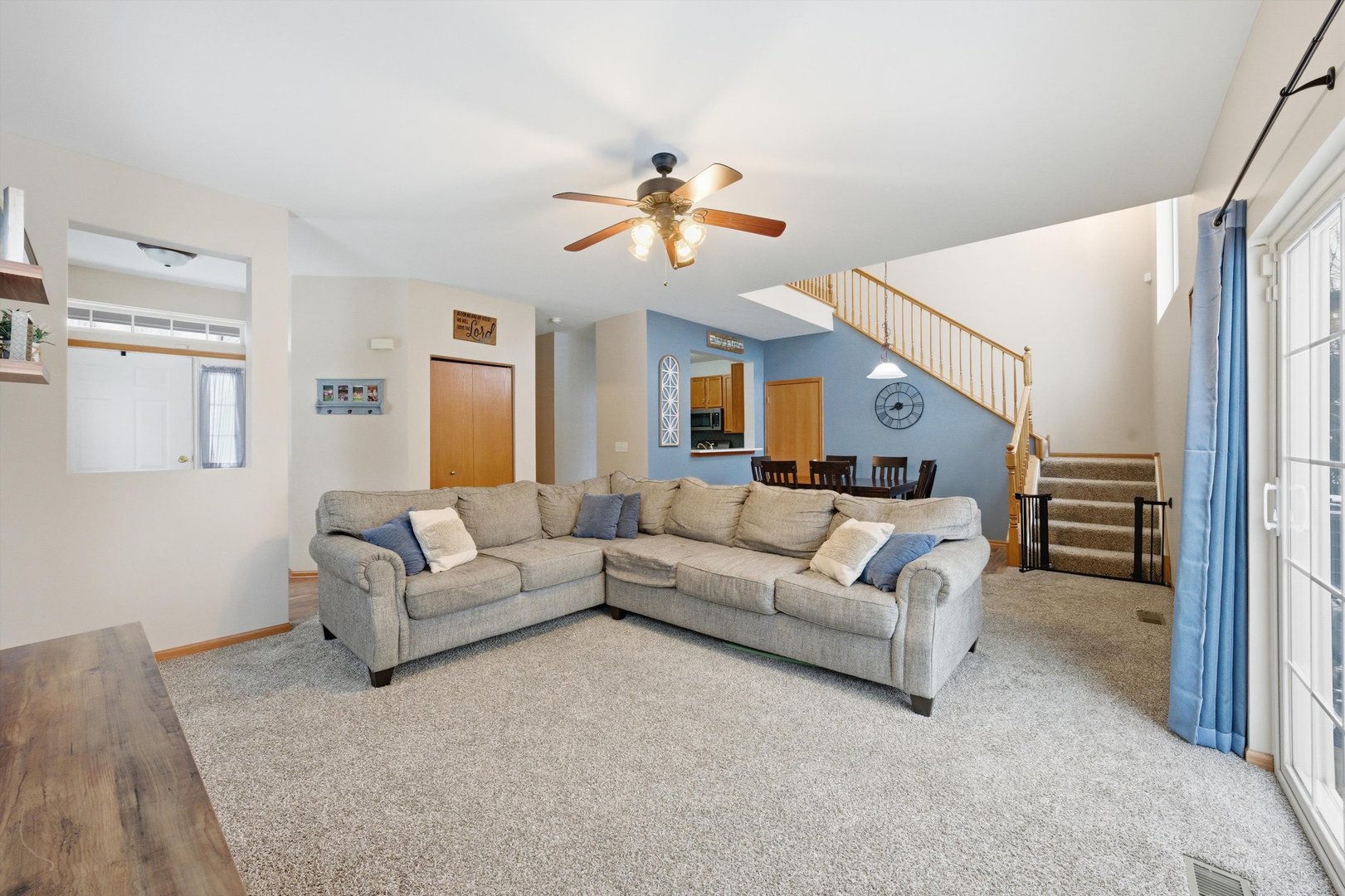 1110 Colonial Dr Joliet, IL 60432