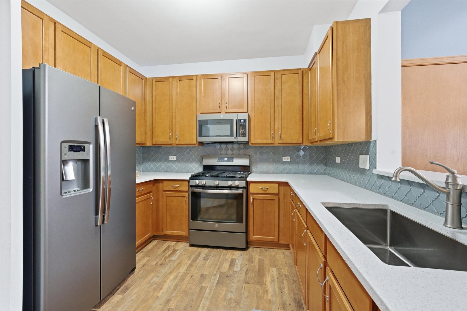 1110 Colonial Dr Joliet, IL 60432