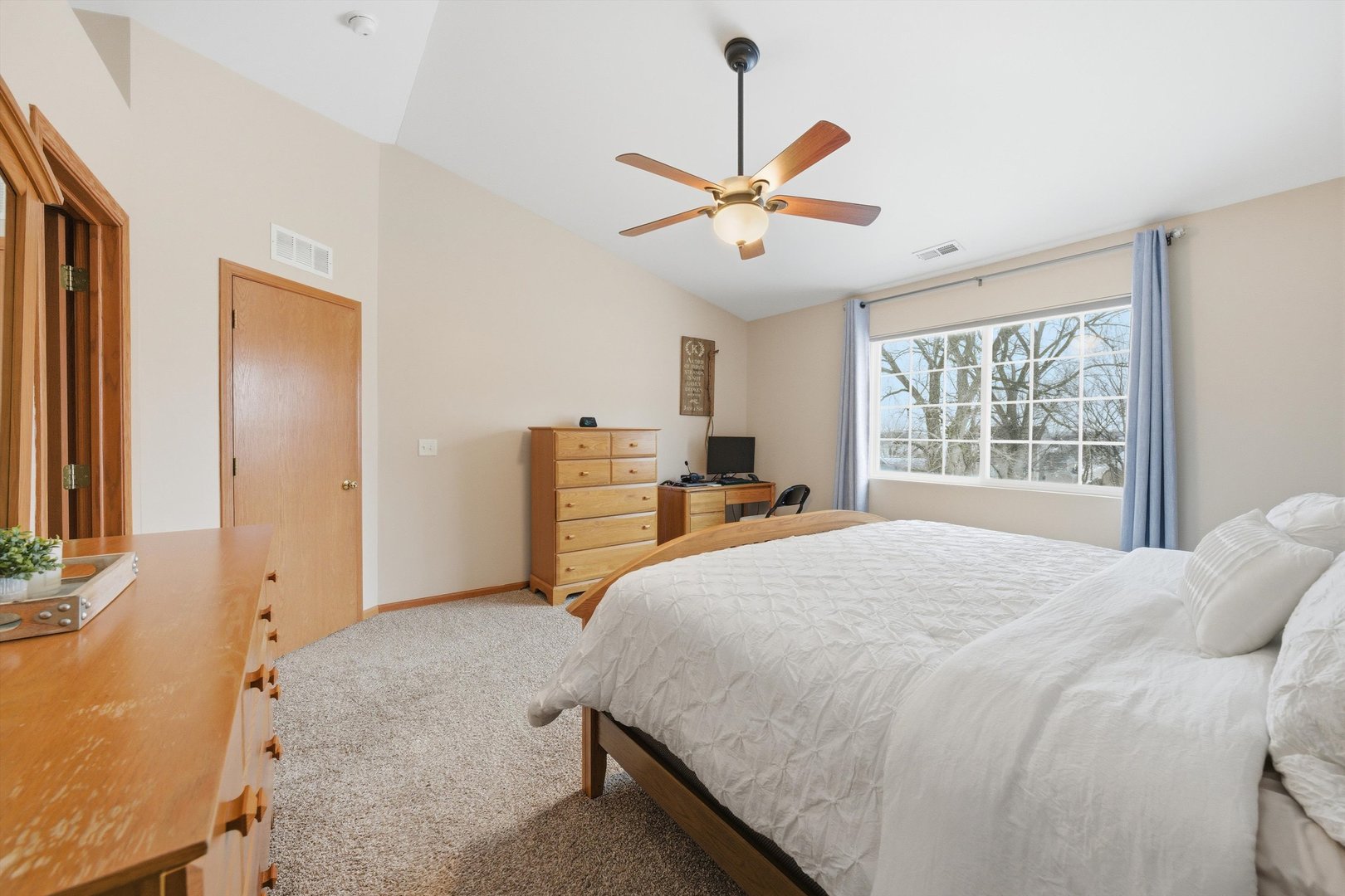 1110 Colonial Dr Joliet, IL 60432