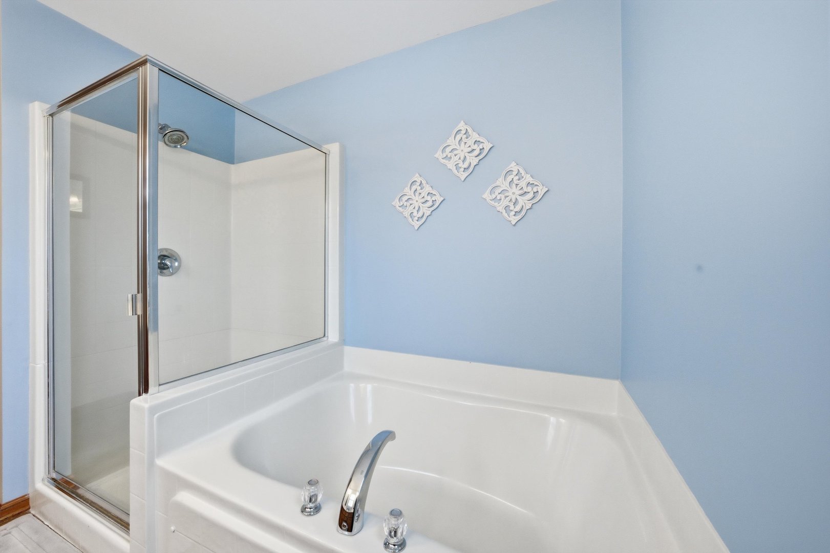 1110 Colonial Dr Joliet, IL 60432