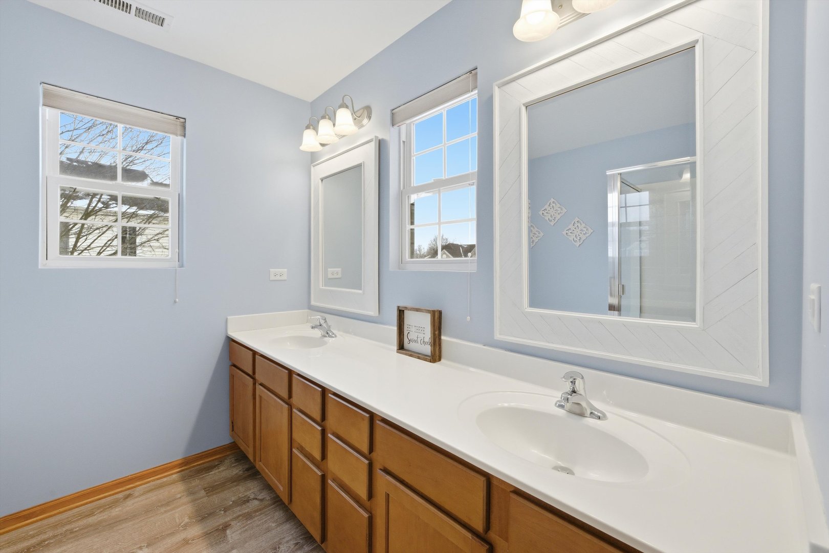 1110 Colonial Dr Joliet, IL 60432