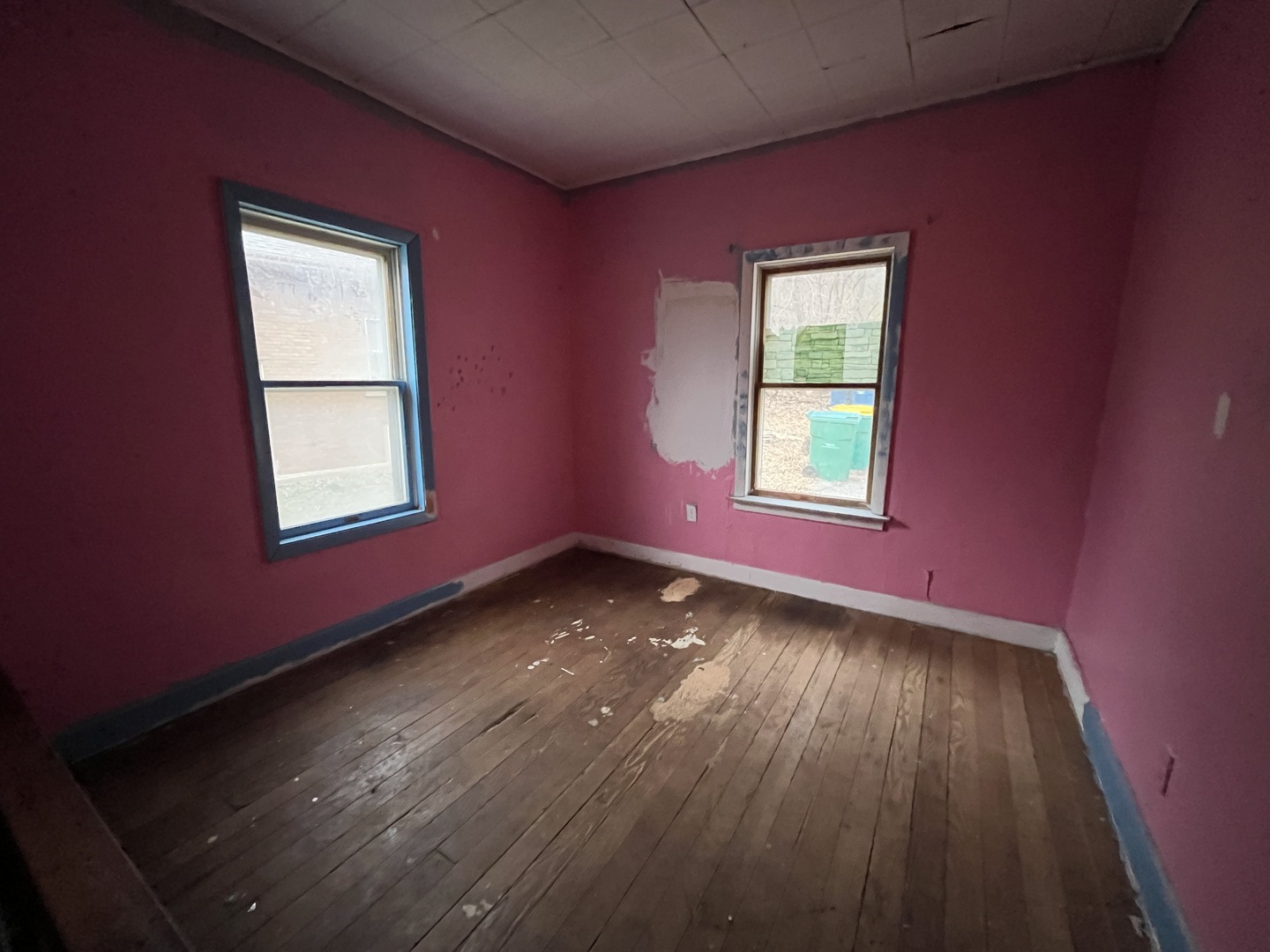 1301 E Jackson St Joliet, IL 60432