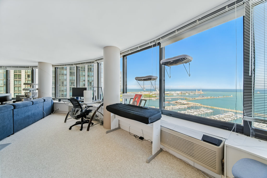 155 N Hbr Dr #1708 Chicago, IL 60601