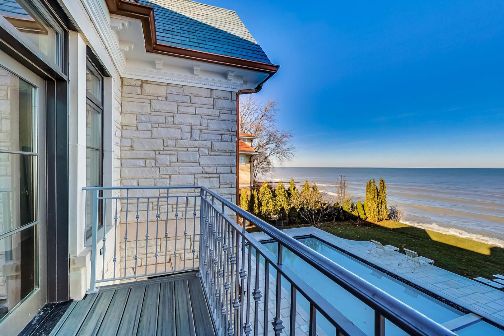 501 Sheridan Rd Kenilworth, IL 60043