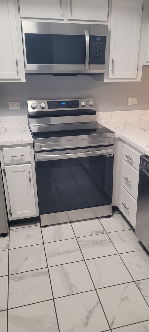 840 Elder Rd #A405 Homewood, IL 60430