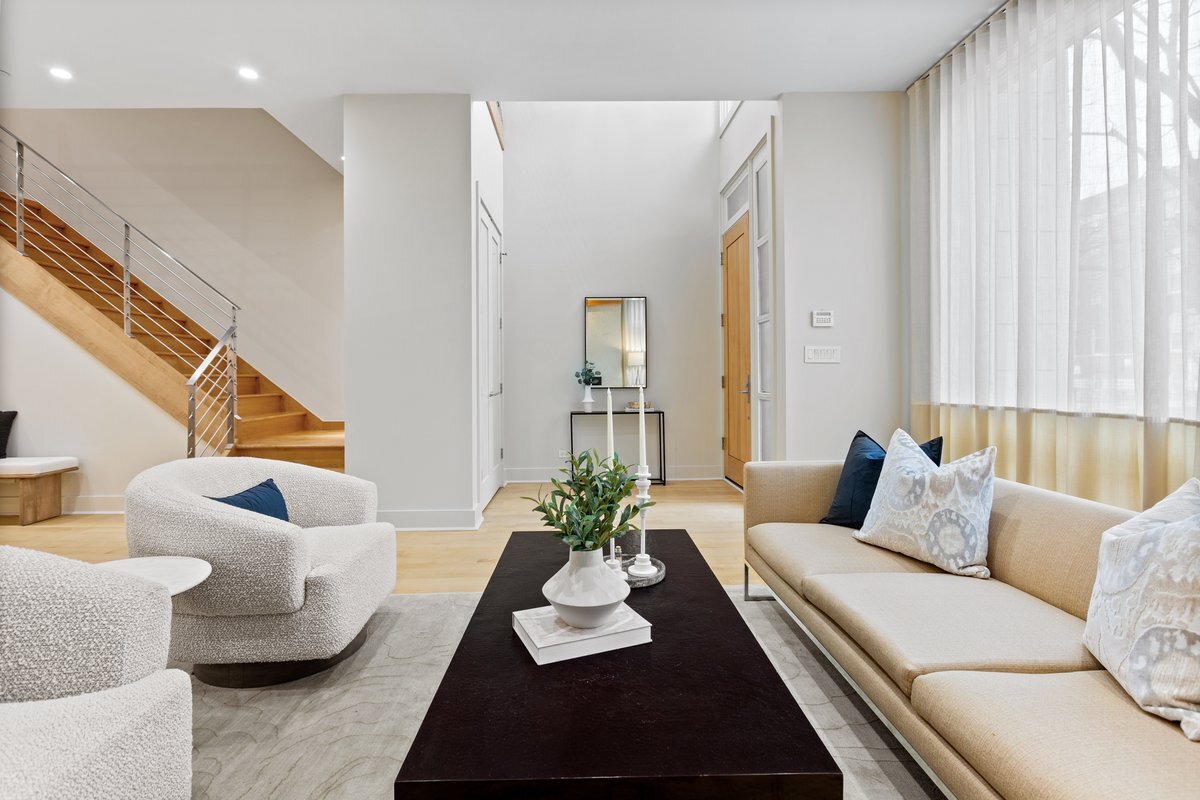 1842 N Wolcott Ave Chicago, IL 60622