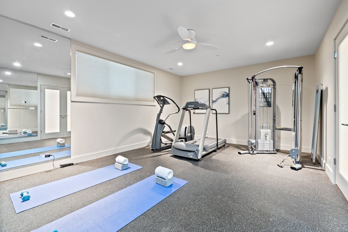 1842 N Wolcott Ave Chicago, IL 60622