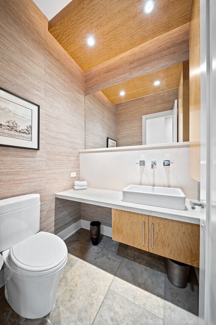 1842 N Wolcott Ave Chicago, IL 60622