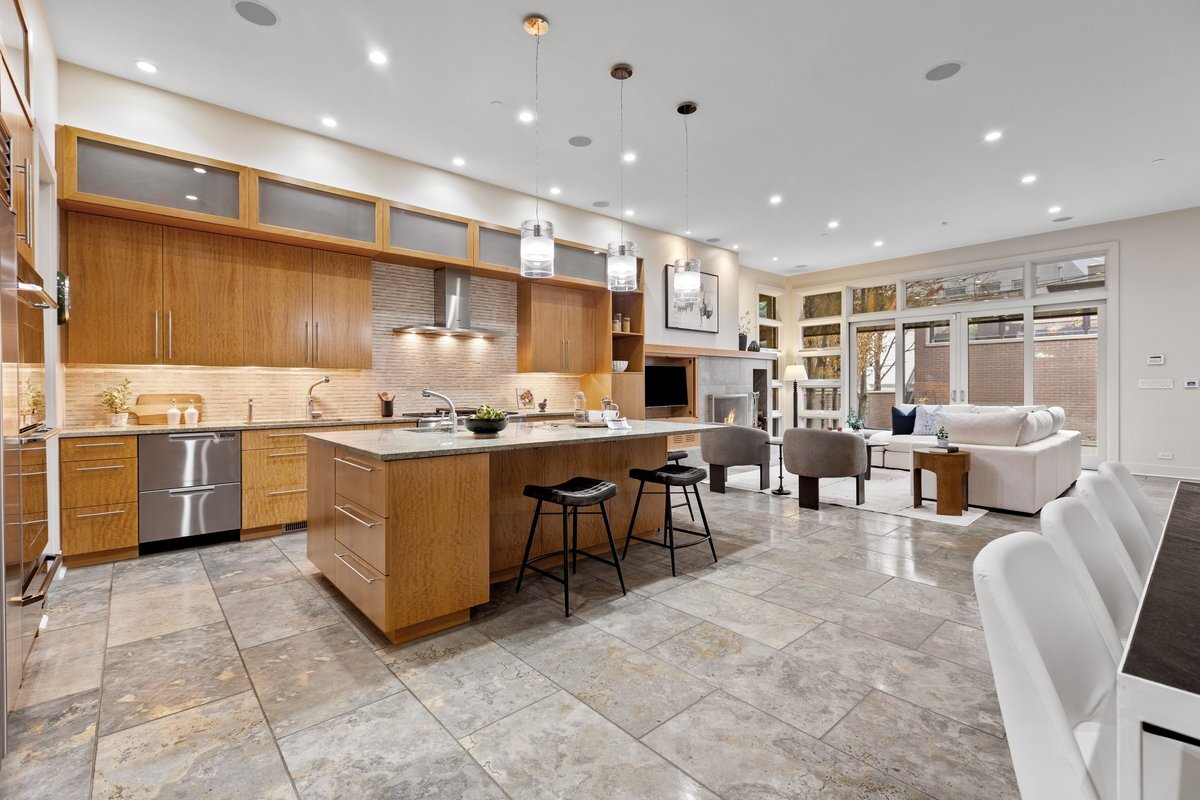 1842 N Wolcott Ave Chicago, IL 60622