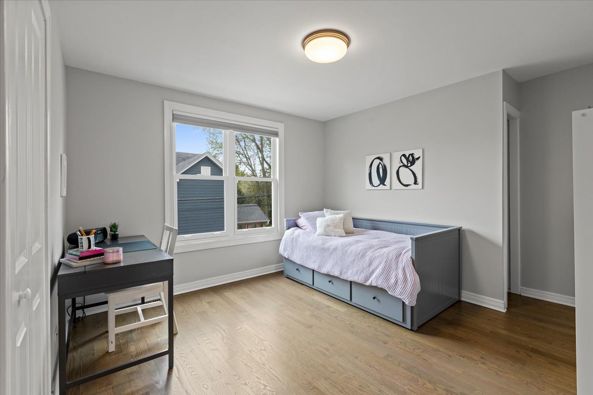 629 Prairie Ave