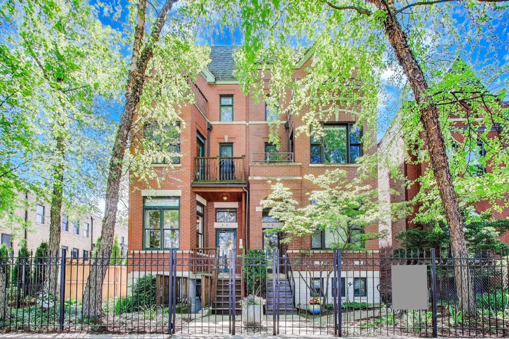 2029 W Evergreen Ave #1E