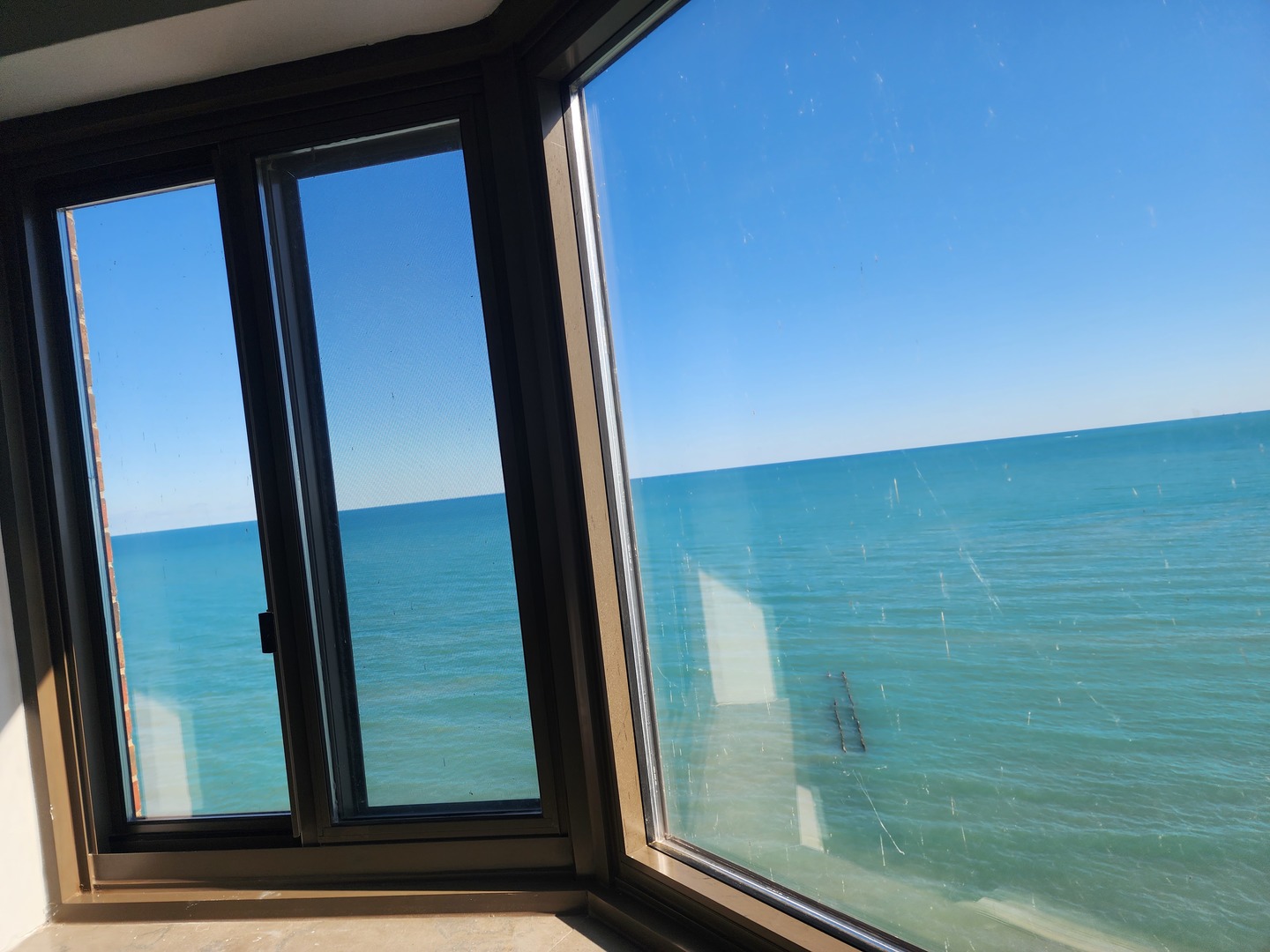 7337 S South Shr Dr #1431 Chicago, IL 60649