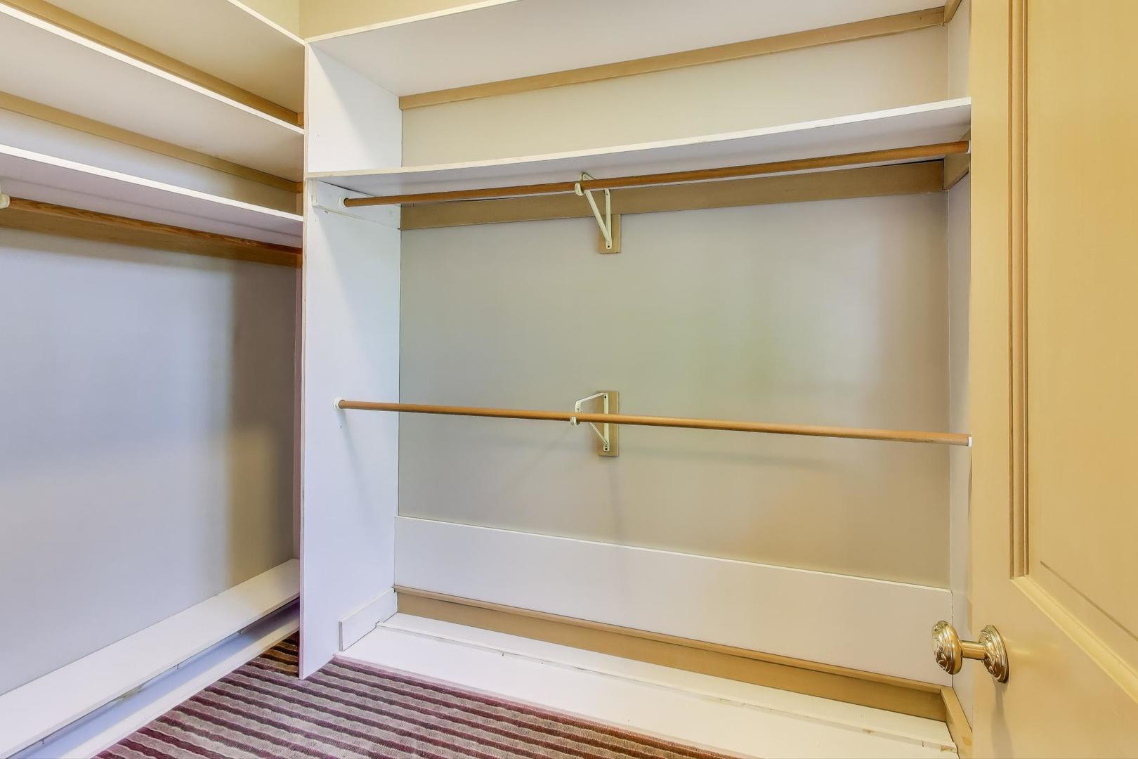 907-909 W Webster Ave Chicago, IL 60614