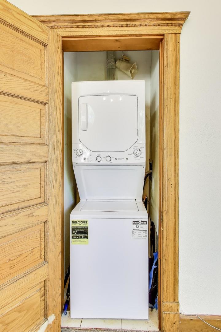 907-909 W Webster Ave Chicago, IL 60614