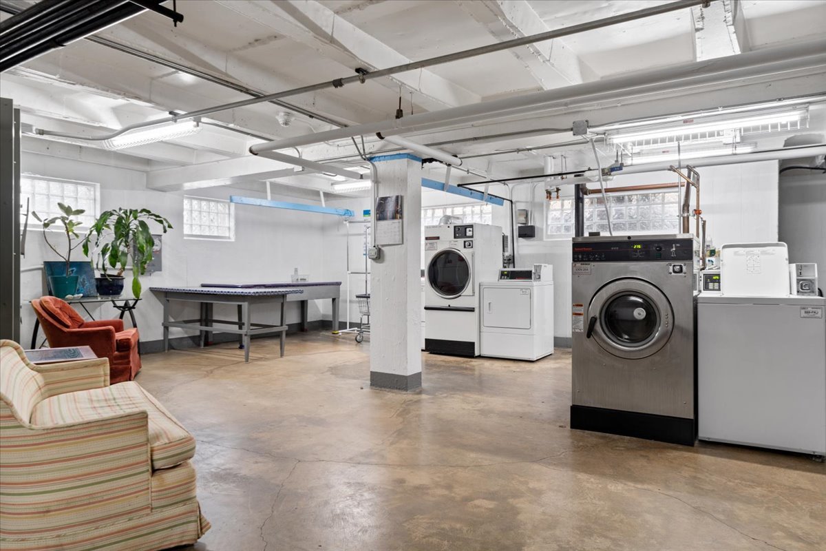 1860 Sherman Ave #5NW Evanston, IL 60201