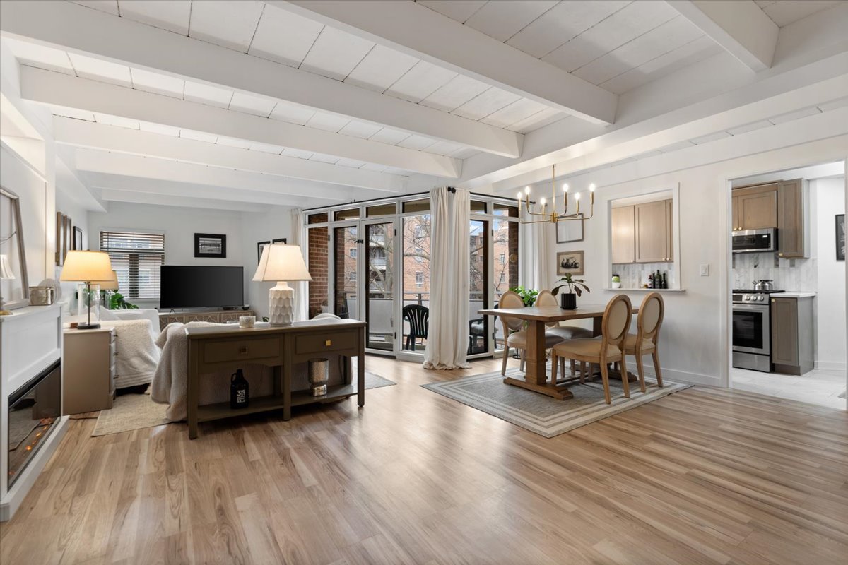 1860 Sherman Ave #5NW Evanston, IL 60201