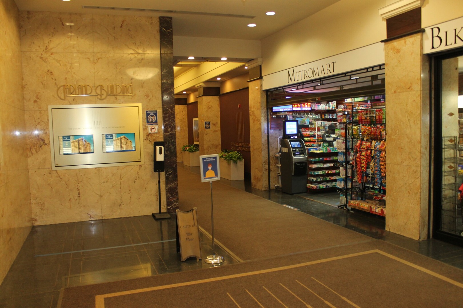 111 N Wabash Ave Chicago, IL 60602