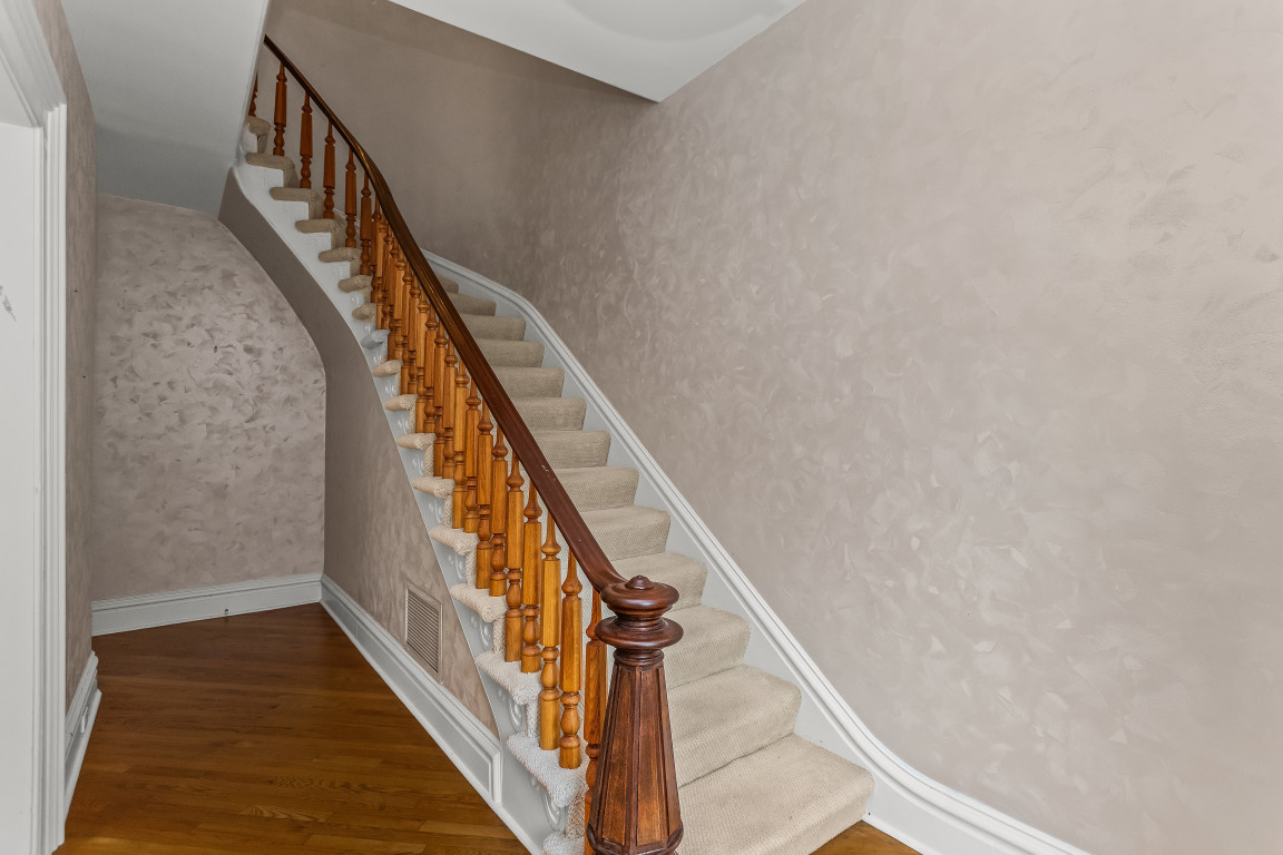 2236 Rdg Ave Evanston, IL 60201