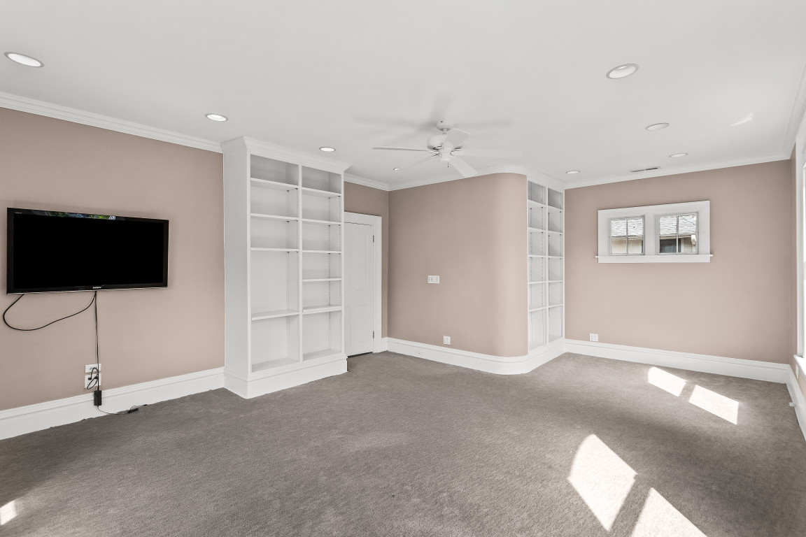 2236 Rdg Ave Evanston, IL 60201