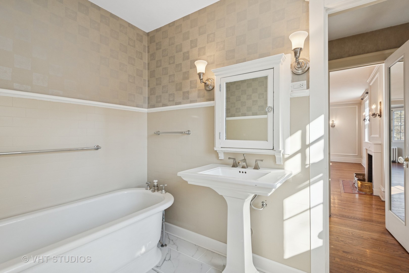 1120 Frst Ave Evanston, IL 60202